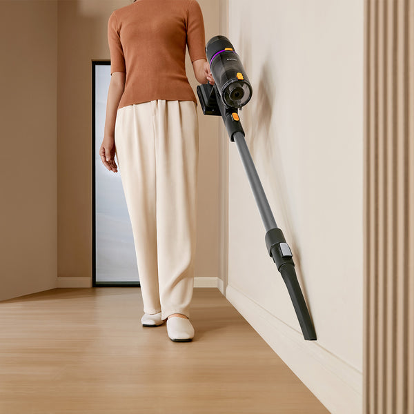 NEC410BKC ReactiClean 410 Stick Vacuum