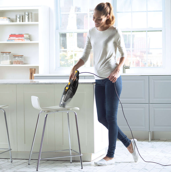 NES212C Blaze Stick Vacuum